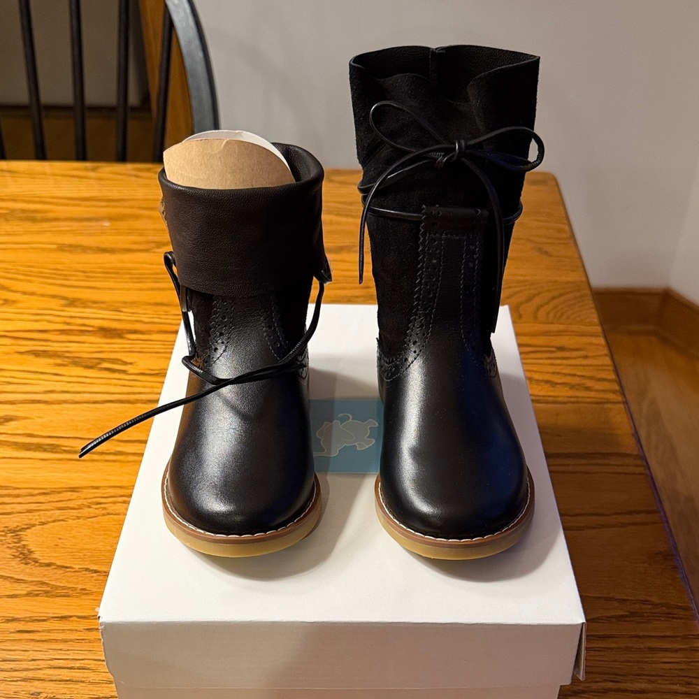 Elephantito Girls Size 11 Black Leather Foldover Boots Item #47126